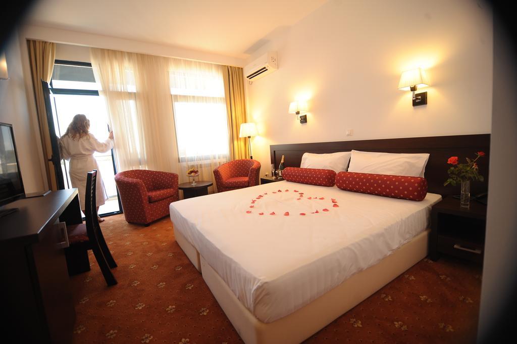 Hotel Mon Jardin Mahmudia Phòng bức ảnh