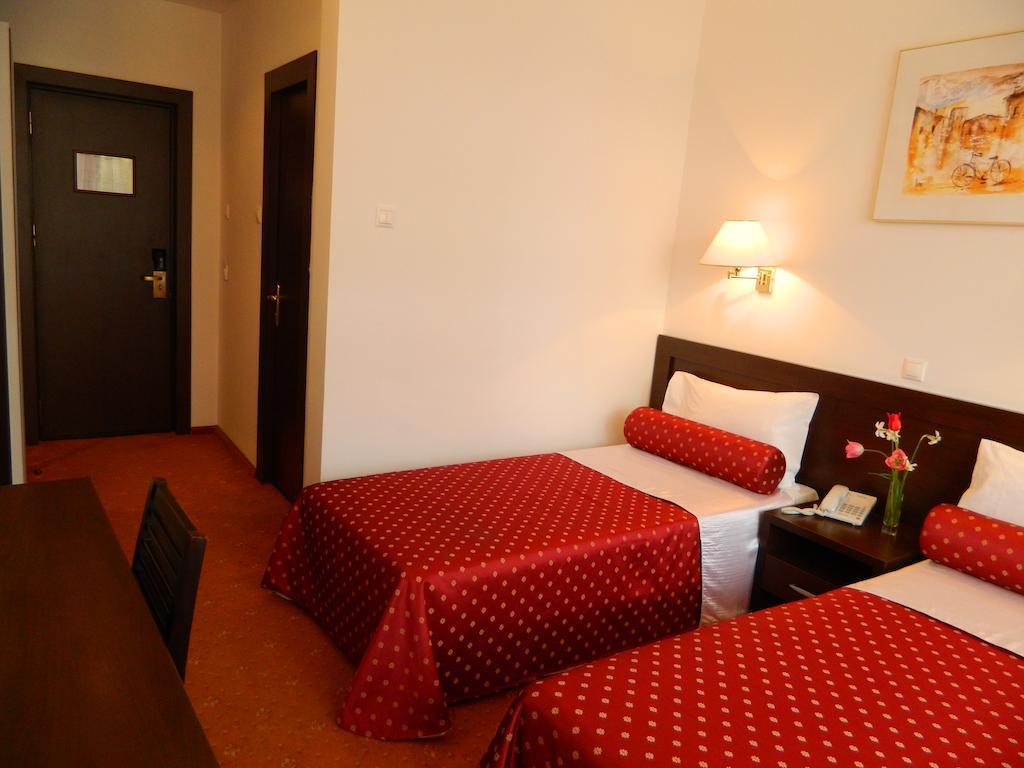 Hotel Mon Jardin Mahmudia Phòng bức ảnh