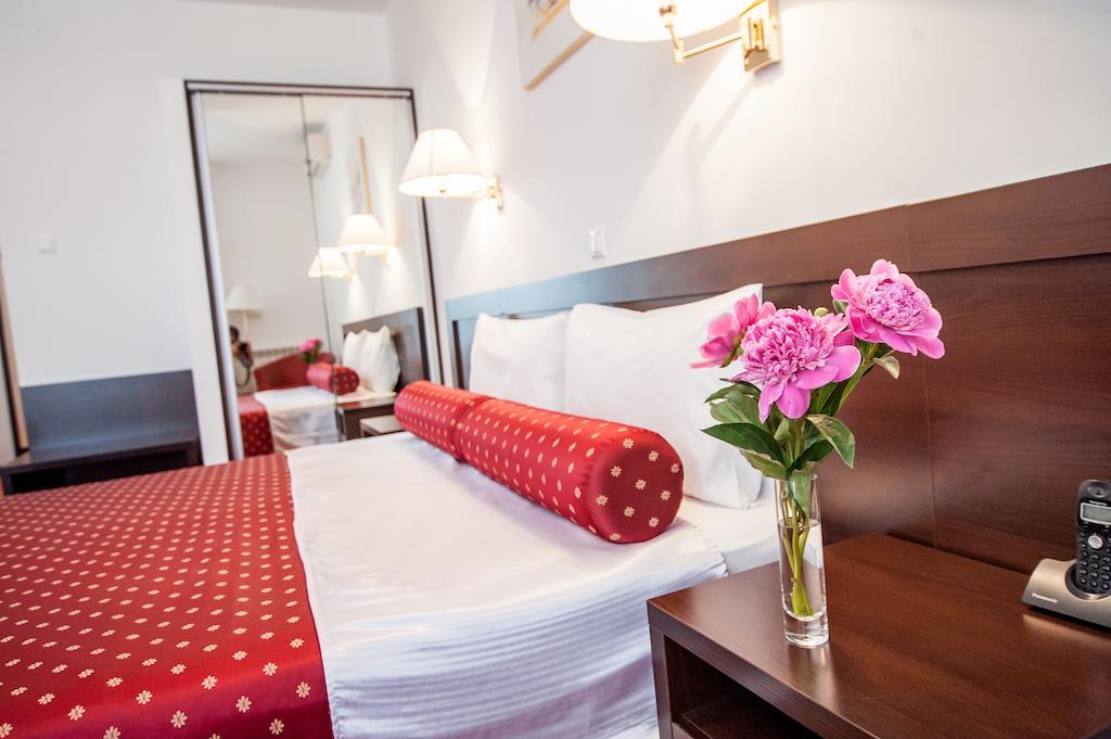 Hotel Mon Jardin Mahmudia Phòng bức ảnh