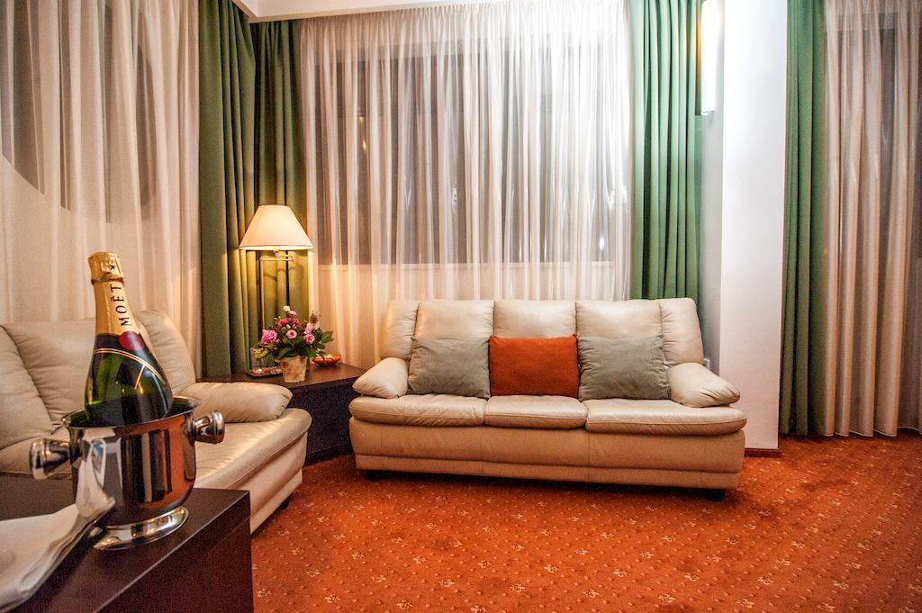 Hotel Mon Jardin Mahmudia Phòng bức ảnh
